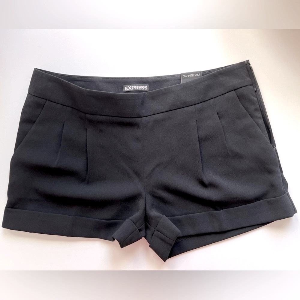 Express Women's Black Shorts - Picture 3 of 3